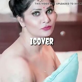 Hot Bhabhi undres Saree & Browse in from of camera